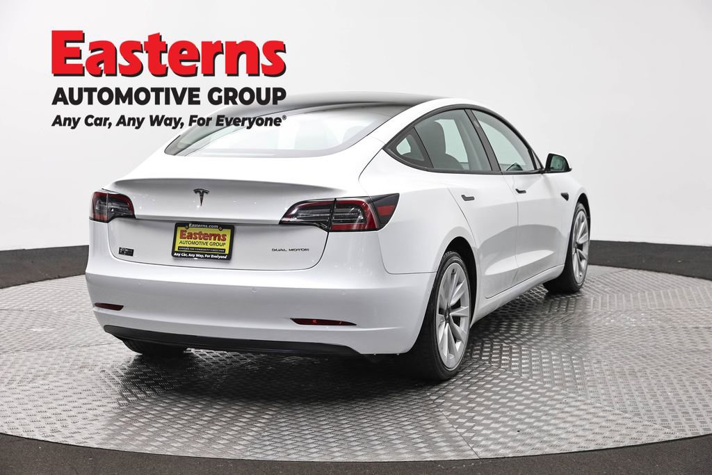 Used 2022 Tesla Model 3 Long Range AWD/4WD image 5