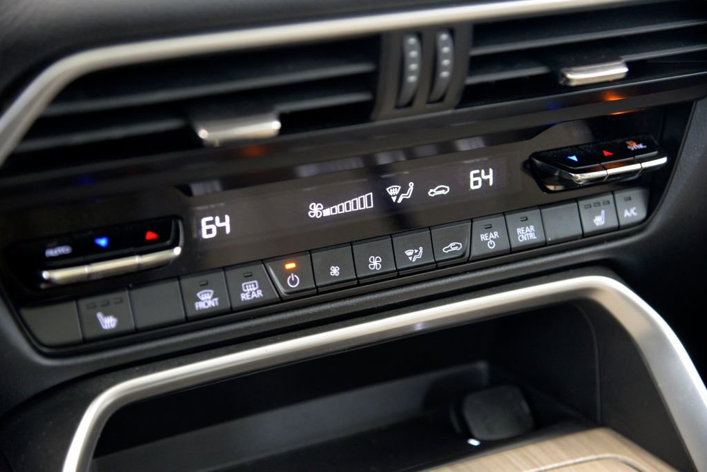 Certified 2024 MAZDA CX-90 Plug-In Hybrid w/ Premium Pkg AWD/4WD image 24