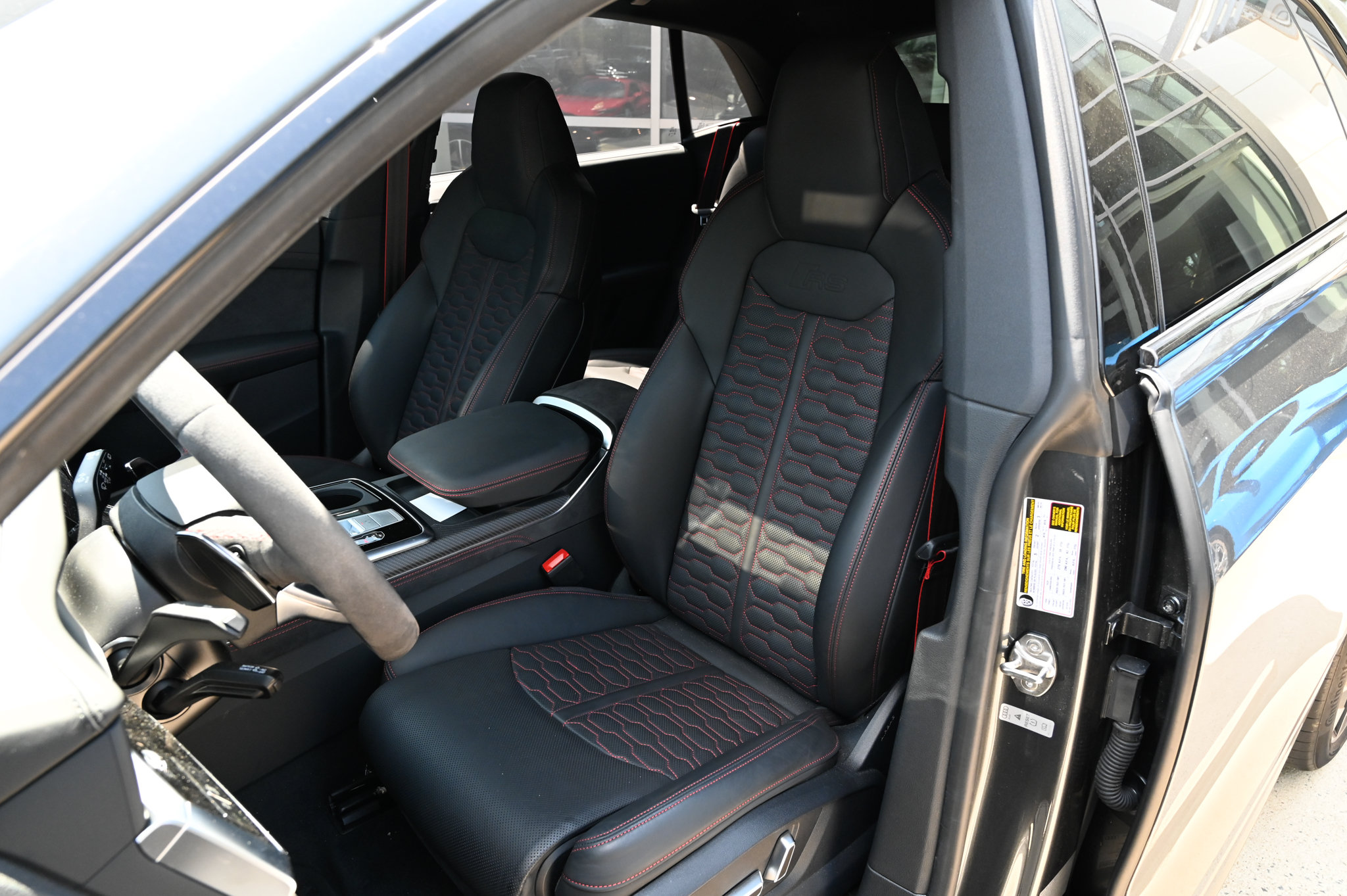 Used 2024 Audi RS Q8 AWD/4WD image 19