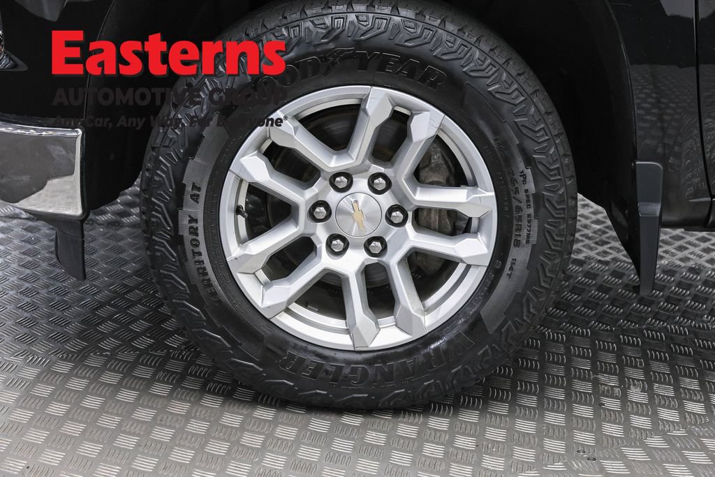 Used 2023 Chevrolet Silverado 1500 LT AWD/4WD image 34