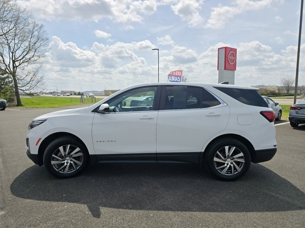 Used 2024 Chevrolet Equinox LT w/ LPO, Floor Liner Package image 9