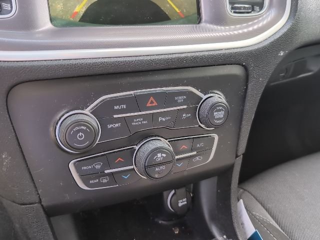 Used 2022 Dodge Charger SXT image 18