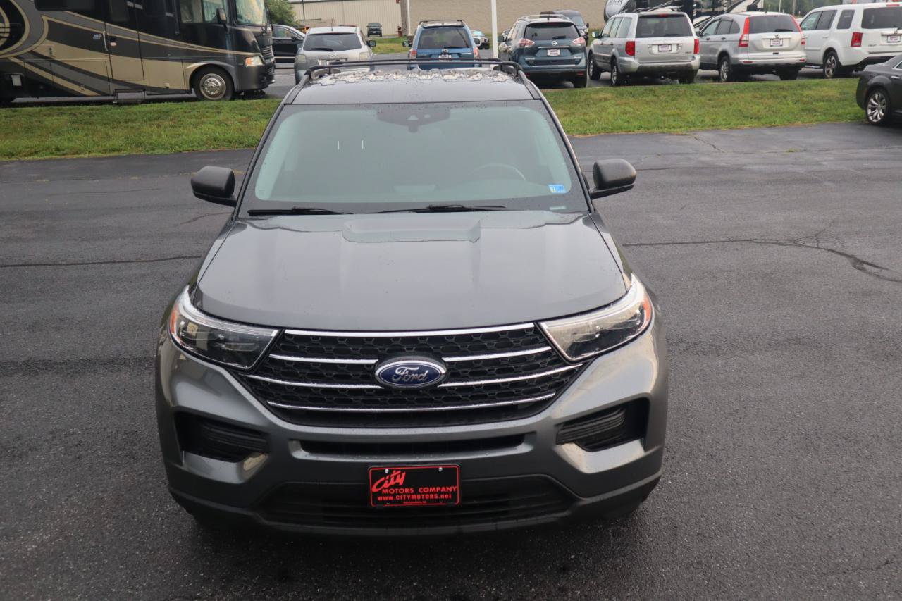 Used 2023 Ford Explorer XLT AWD/4WD image 4