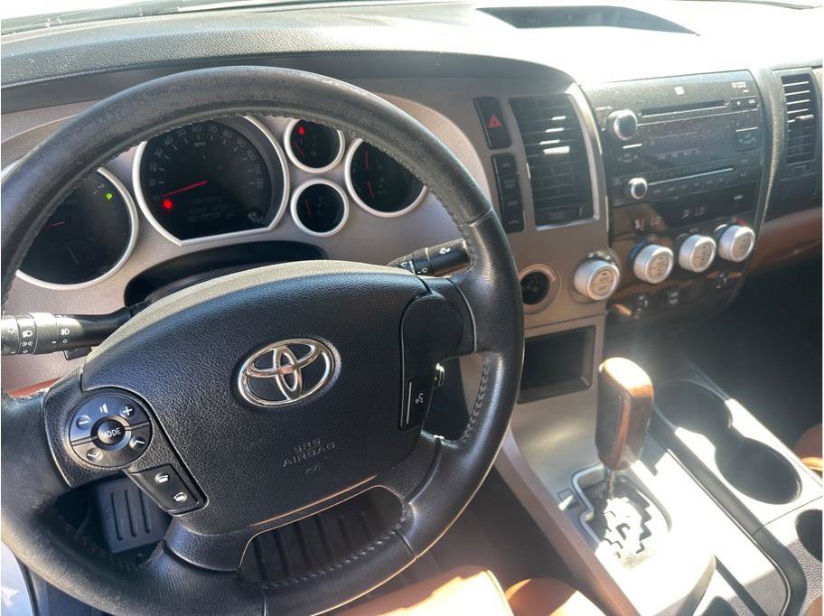 Used 2013 Toyota Tundra Limited image 16