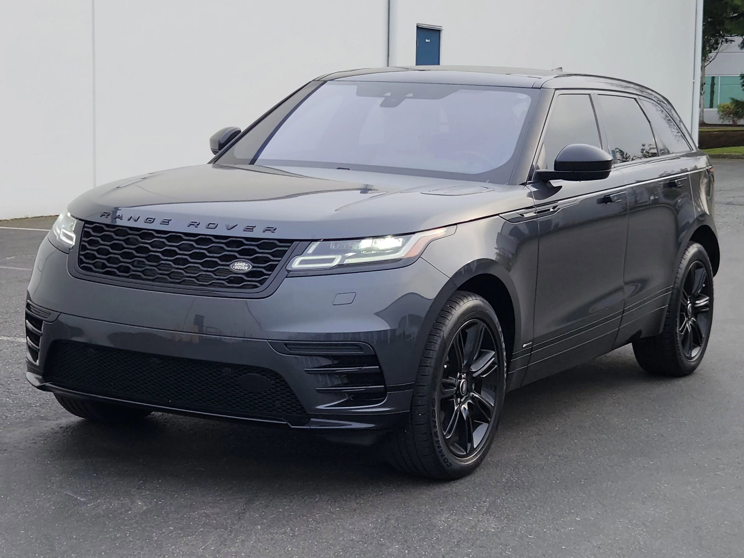 Used 2020 Land Rover Range Rover Velar R-Dynamic S image 1
