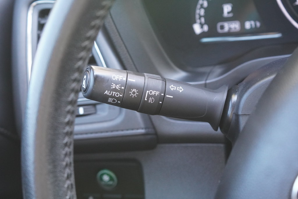 Used 2020 Honda HR-V Touring image 16