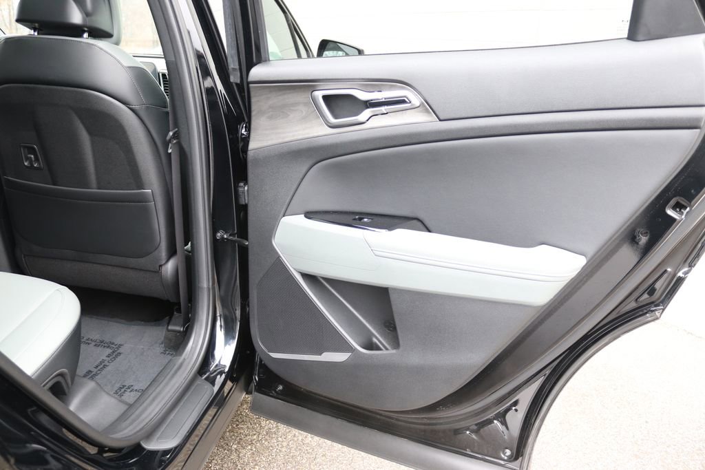 Used 2023 Kia Sportage X-Line w/ X-Line Premium Package image 31