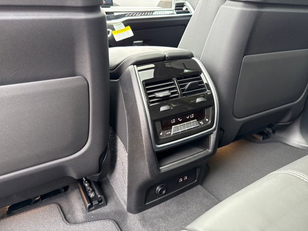 New 2026 BMW X5 M60i image 21