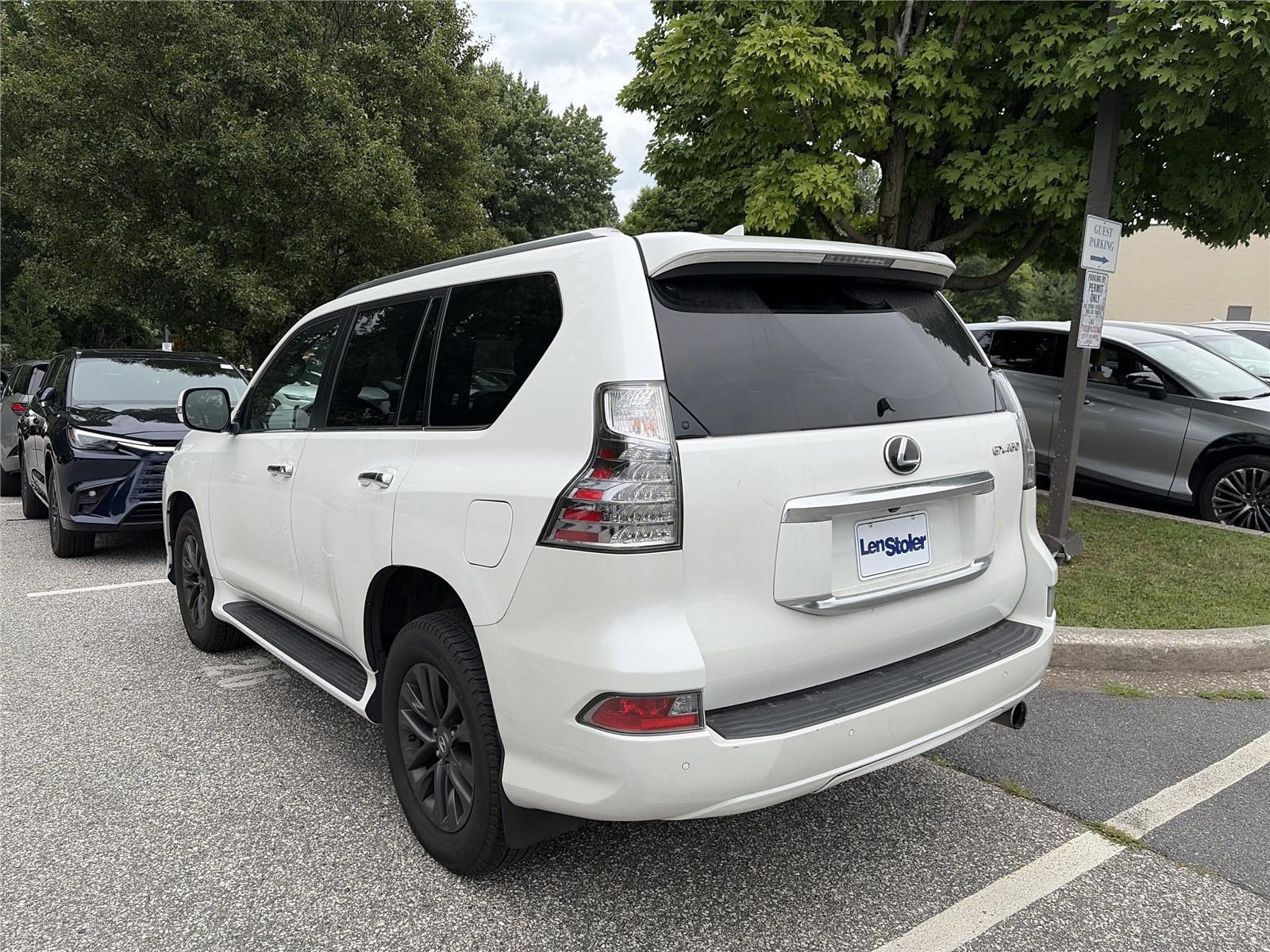 Used 2022 Lexus GX 460 Premium w/ Premium Plus Package AWD/4WD image 3