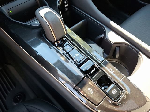 New 2026 Toyota Crown Platinum image 14