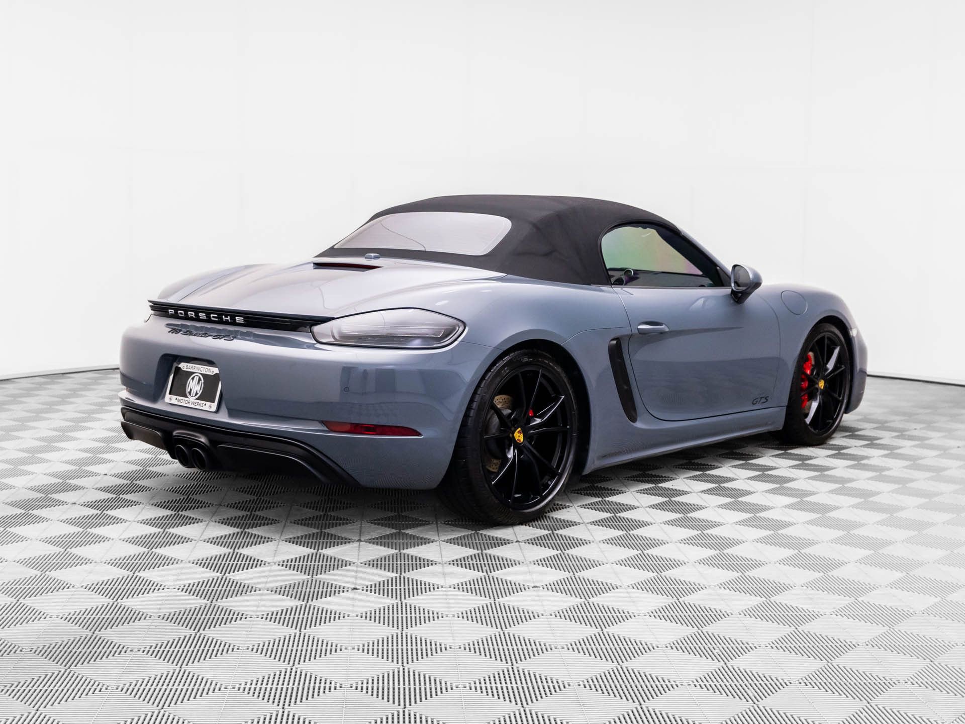 Used 2018 Porsche 718 Boxster GTS image 8