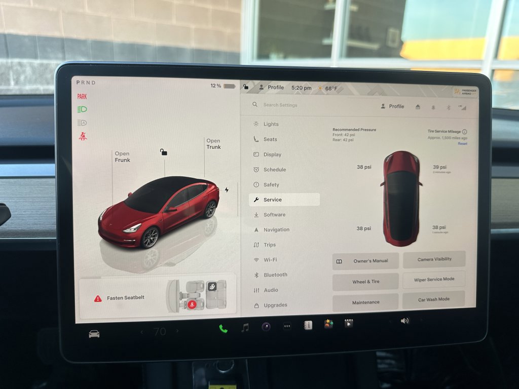 Used 2023 Tesla Model 3 Standard Range image 22
