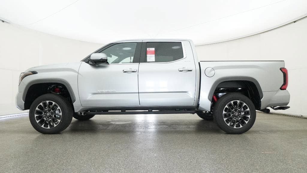 New 2026 Toyota Tundra Limited AWD/4WD image 19