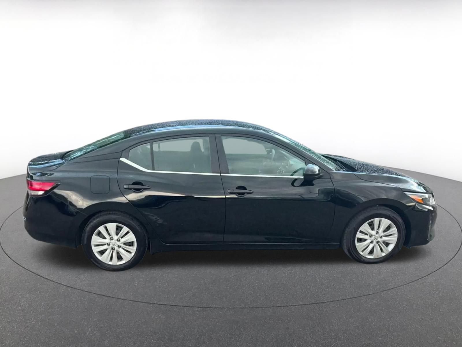 Used 2025 Nissan Sentra S FWD image 16