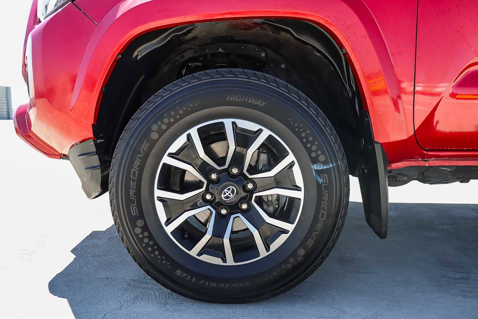 Used 2022 Toyota Tacoma TRD Sport w/ Technology Package image 11