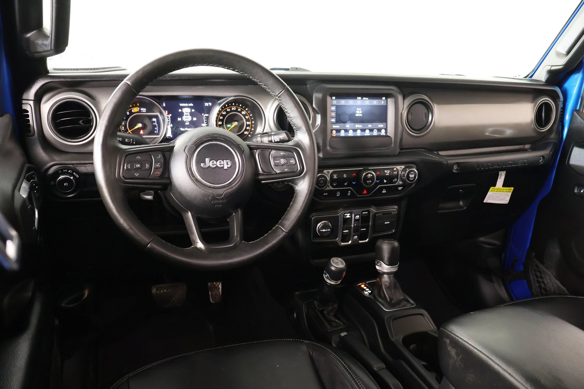 Used 2023 Jeep Wrangler Unlimited Sport AWD/4WD image 2