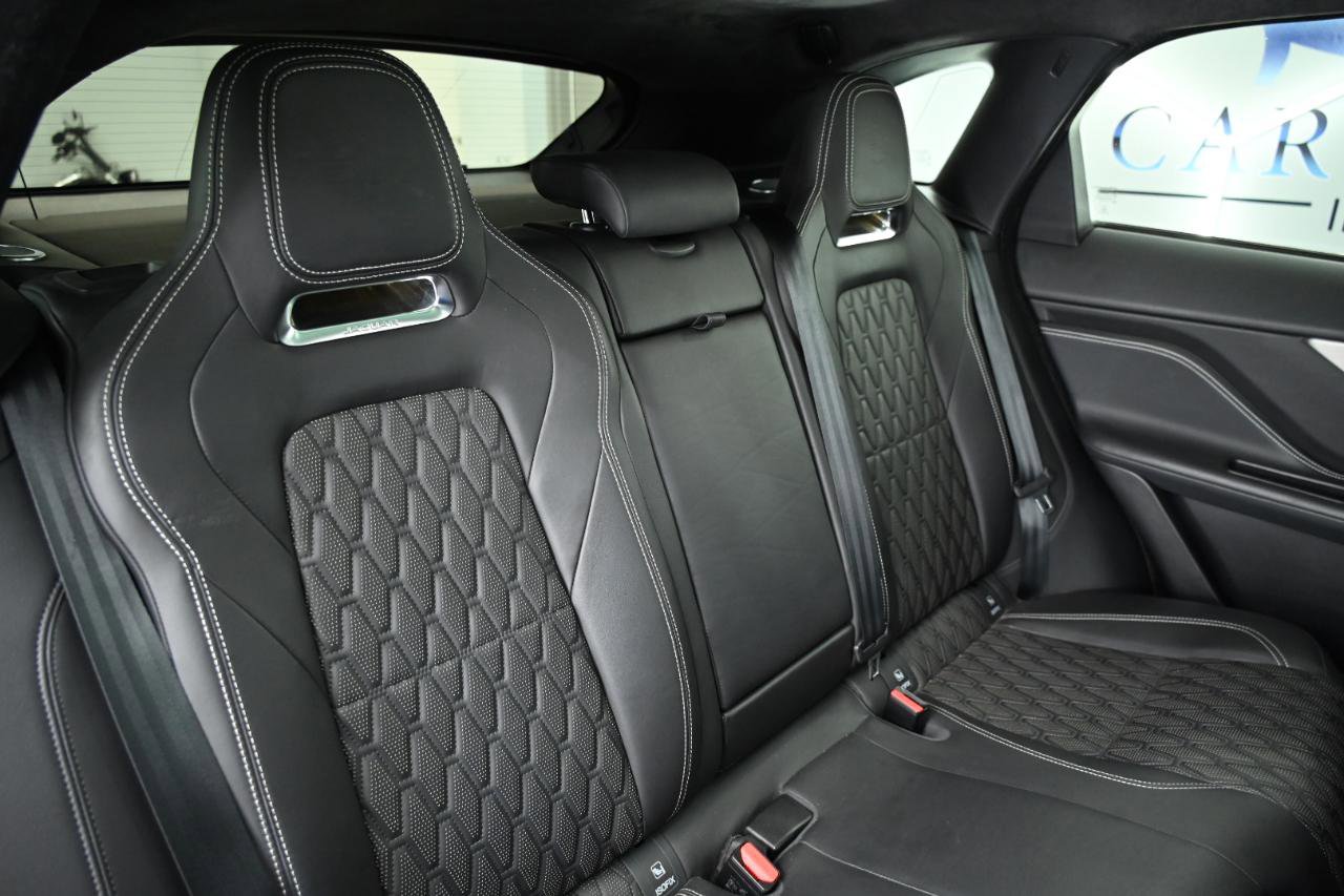 Used 2020 Jaguar F-PACE SVR image 42