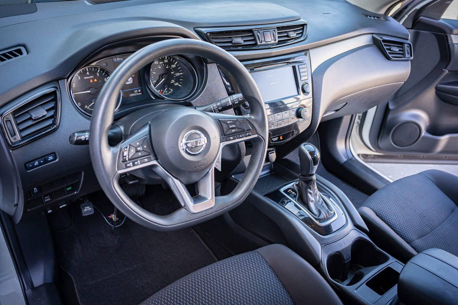 Used 2019 Nissan Rogue Sport S image 10