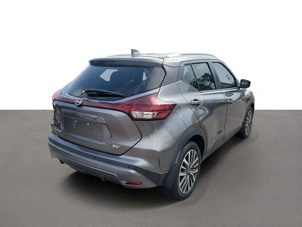 Certified 2022 Nissan Kicks SV FWD image 3