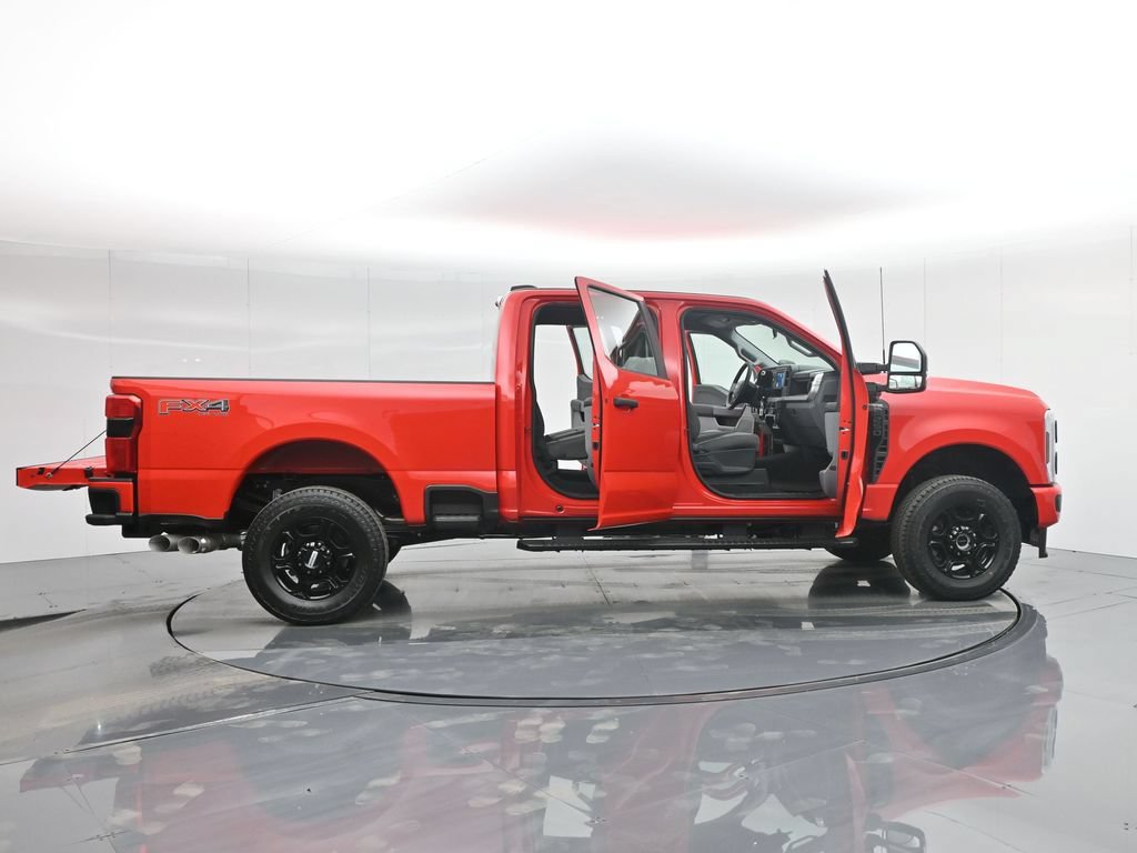Used 2024 Ford F250 XL w/ STX Appearance Package AWD/4WD image 4