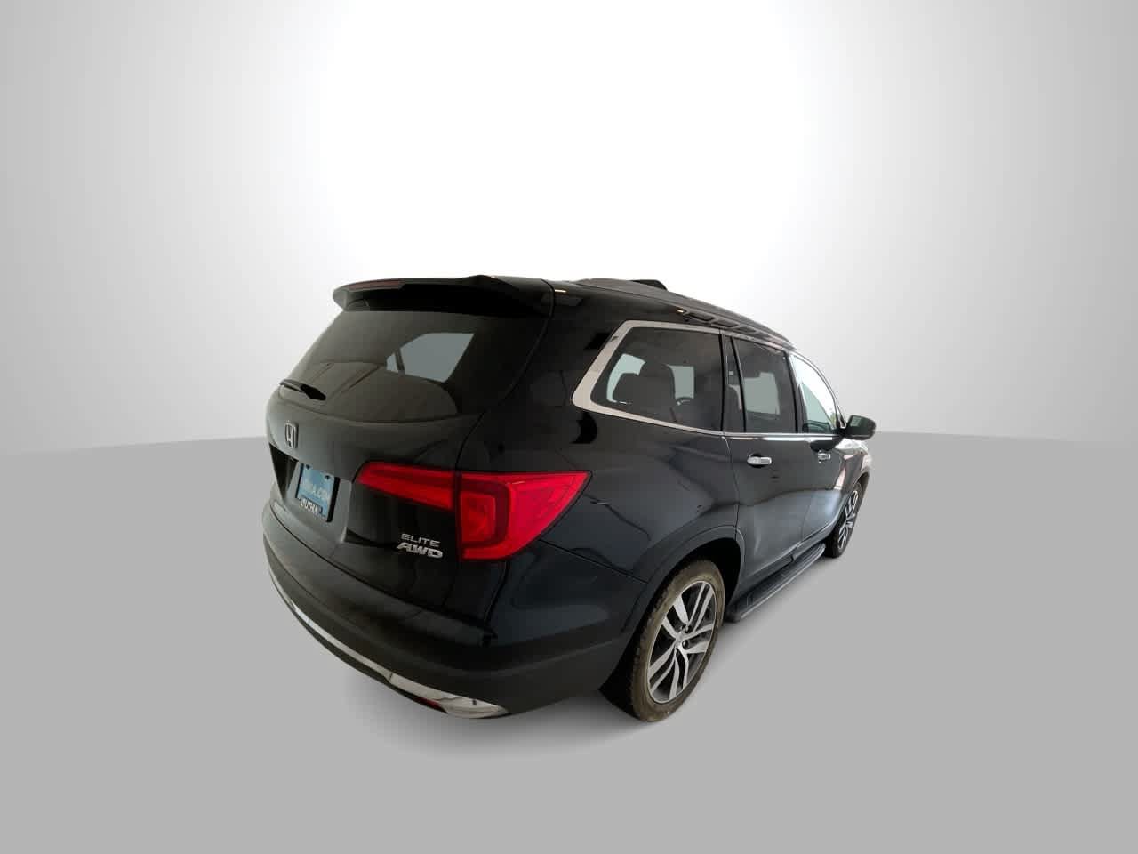 Used 2016 Honda Pilot Elite image 8