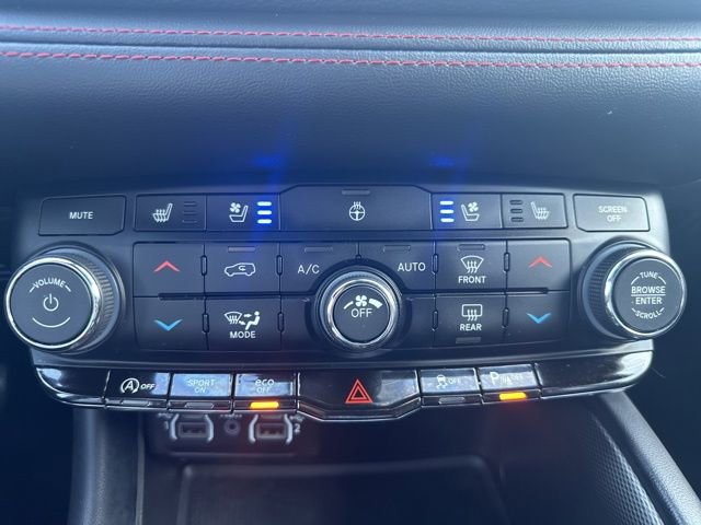 Used 2024 Dodge Durango GT AWD/4WD image 39