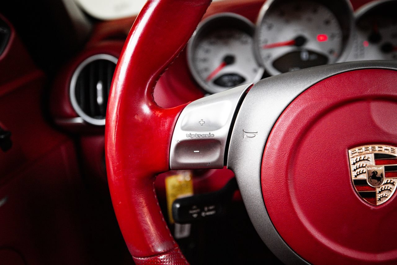 Used 2008 Porsche Boxster RS 60 Spyder RWD image 17