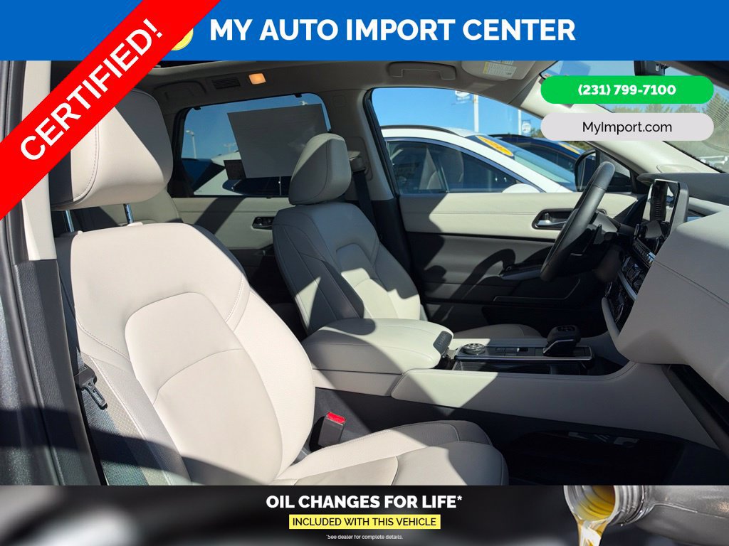 Certified 2025 Nissan Pathfinder SL w/ SL Premium Package AWD/4WD image 30