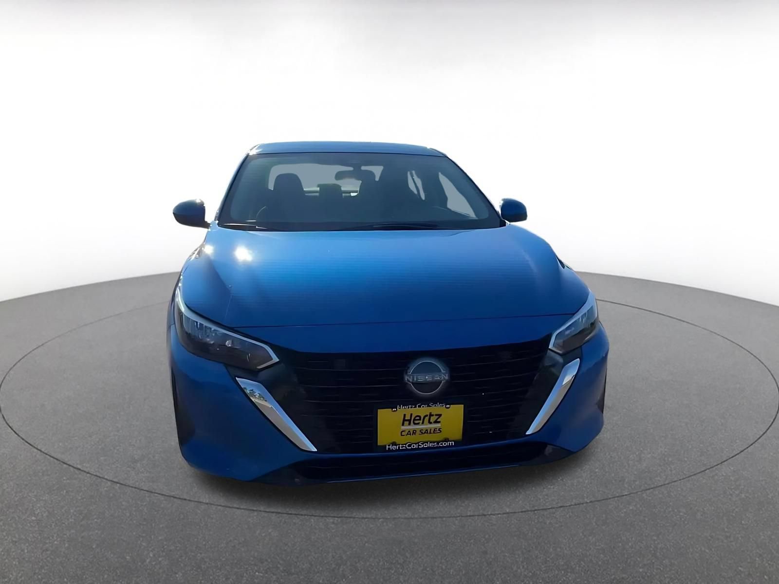 Used 2025 Nissan Sentra SV FWD image 4