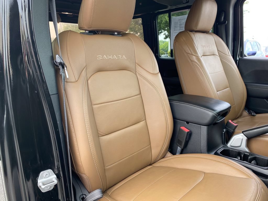 Used 2020 Jeep Wrangler Unlimited Sahara AWD/4WD image 36