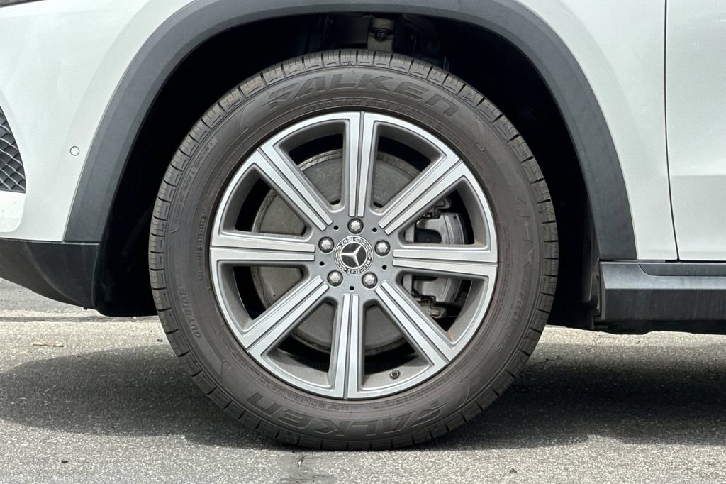 Used 2022 Mercedes-Benz GLS 450 4MATIC image 28
