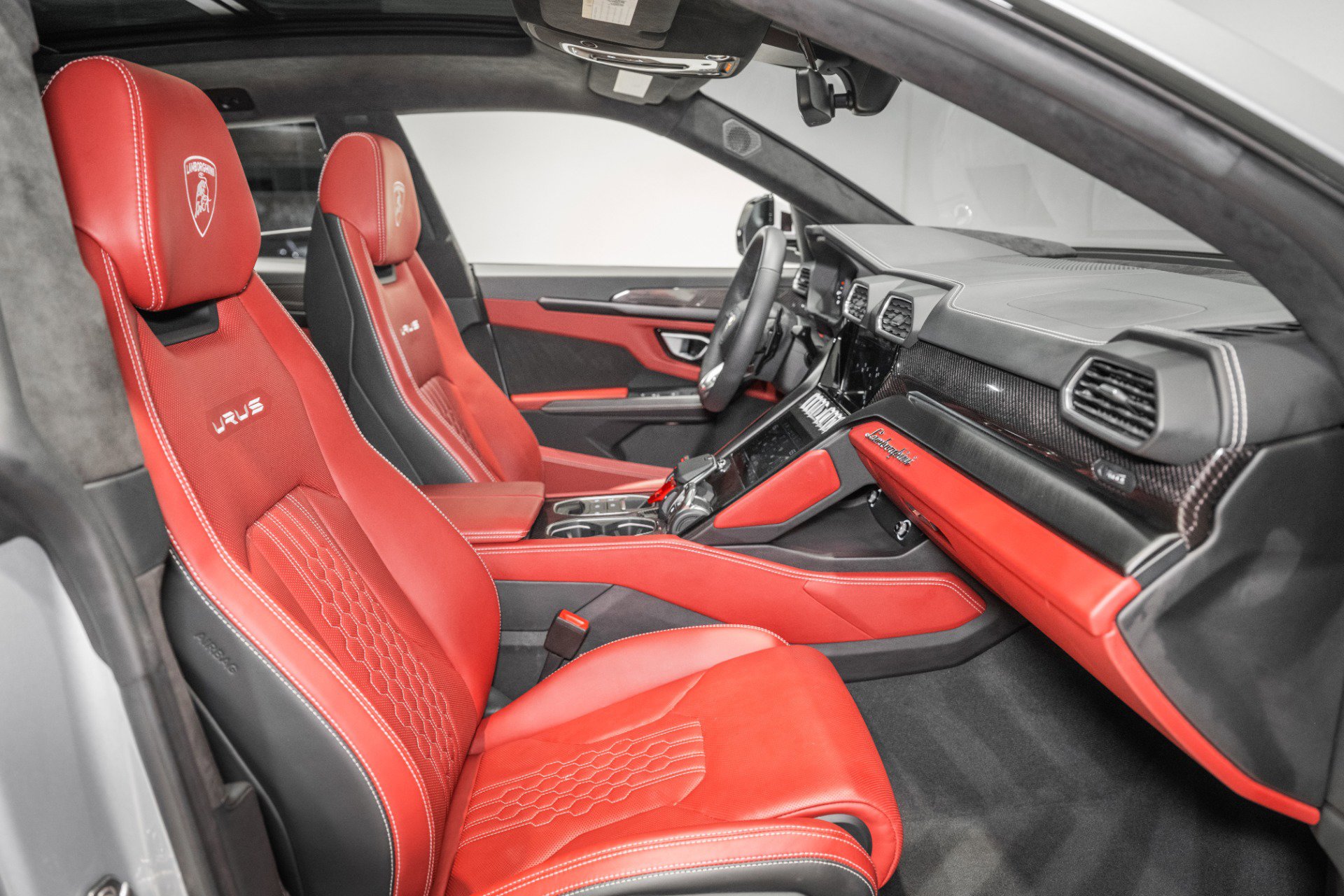 Used 2024 Lamborghini Urus S image 25