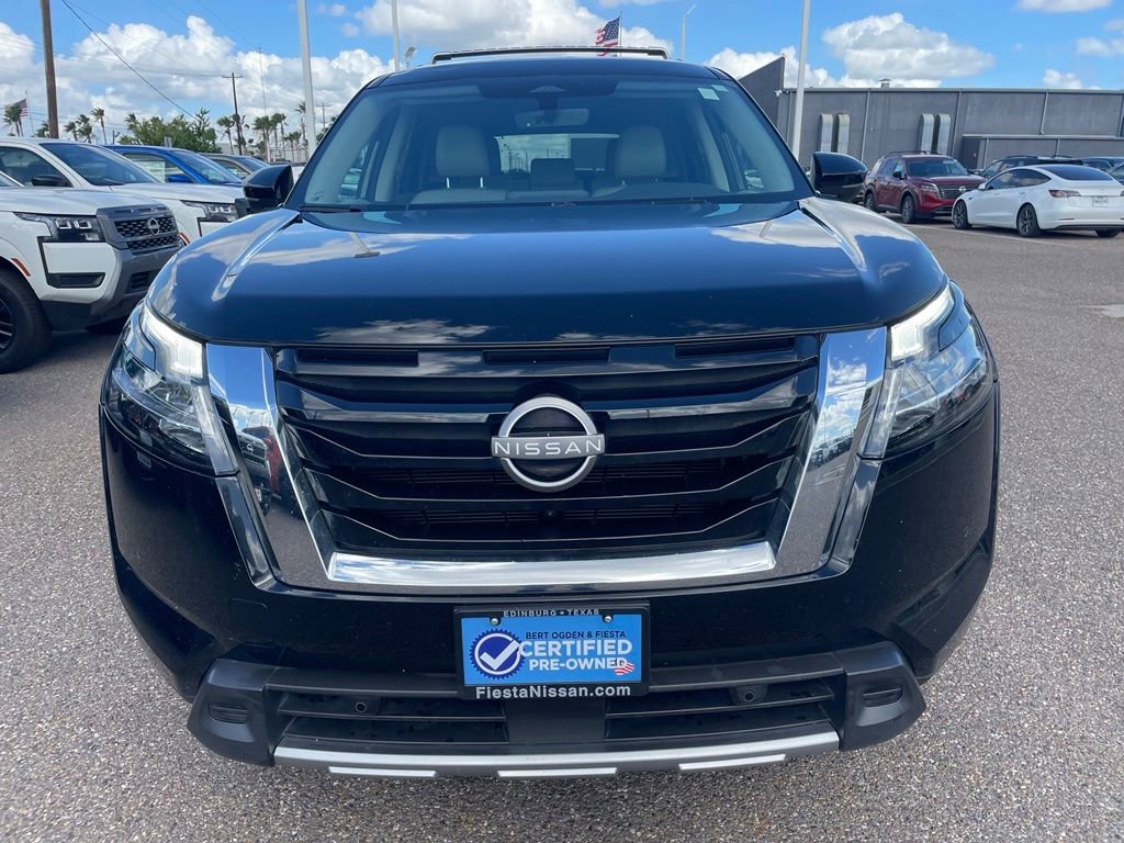 Certified 2023 Nissan Pathfinder SL FWD image 2