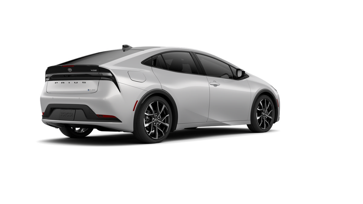 New 2026 Toyota Prius Plug-In Hybrid FWD image 32