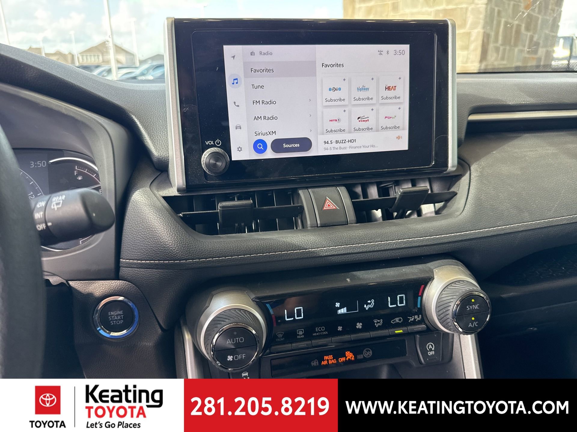 Used 2025 Toyota RAV4 XLE image 20