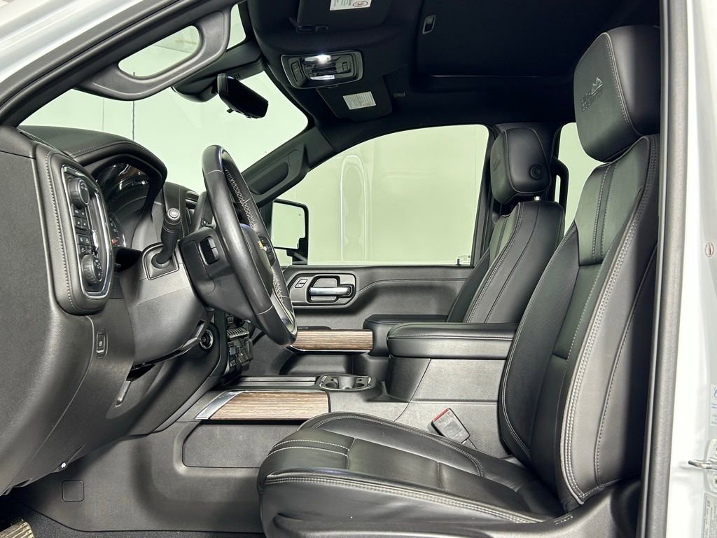 Used 2023 Chevrolet Silverado 3500 High Country image 29