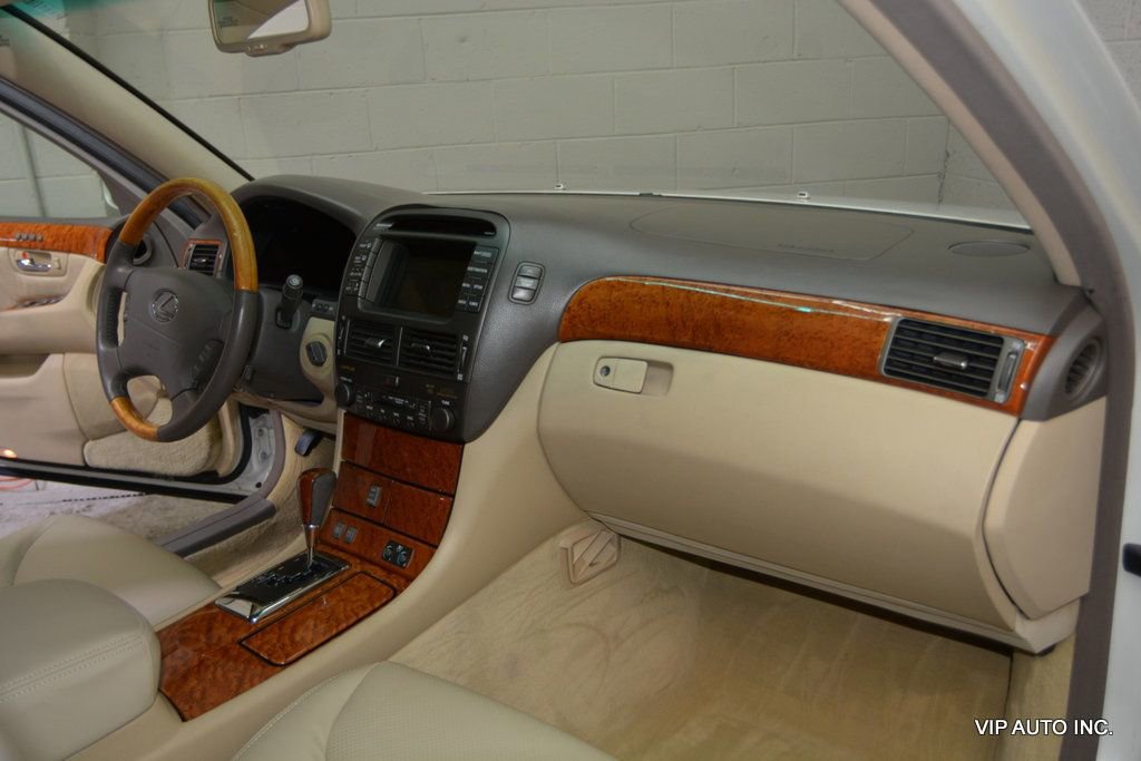 Used 2004 Lexus LS 430 image 12