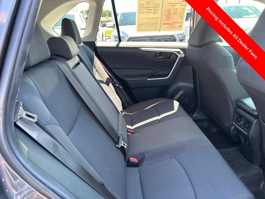 Used 2025 Toyota RAV4 LE AWD/4WD image 22