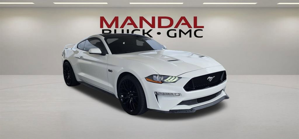Used 2018 Ford Mustang GT w/ GT Performance Package RWD image 3