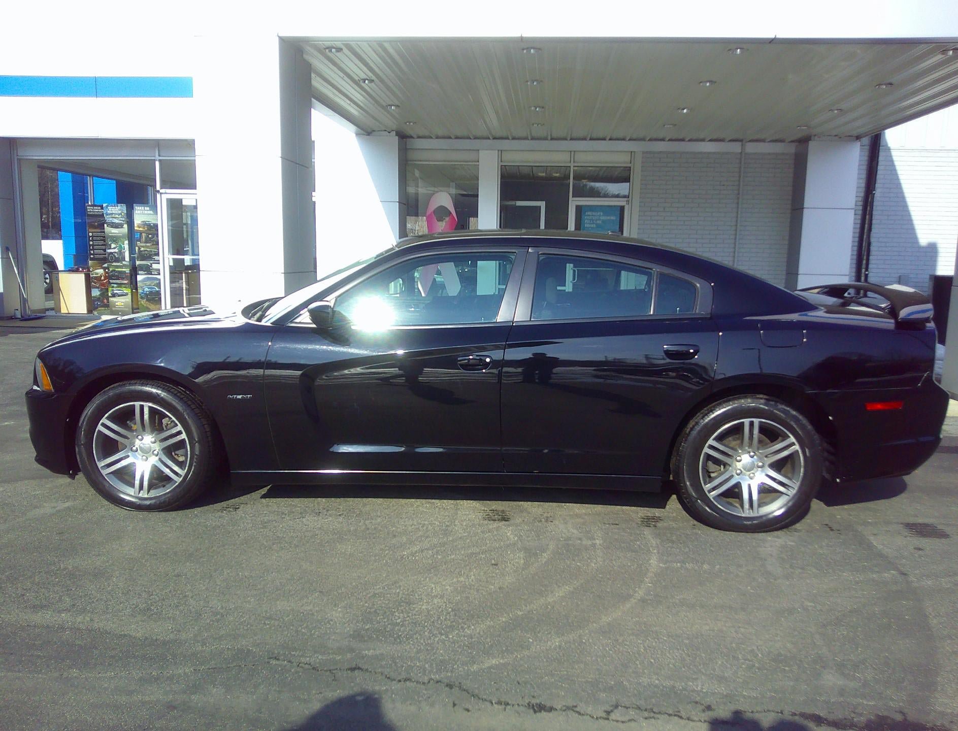 Used 2013 Dodge Charger R/T RWD image 2
