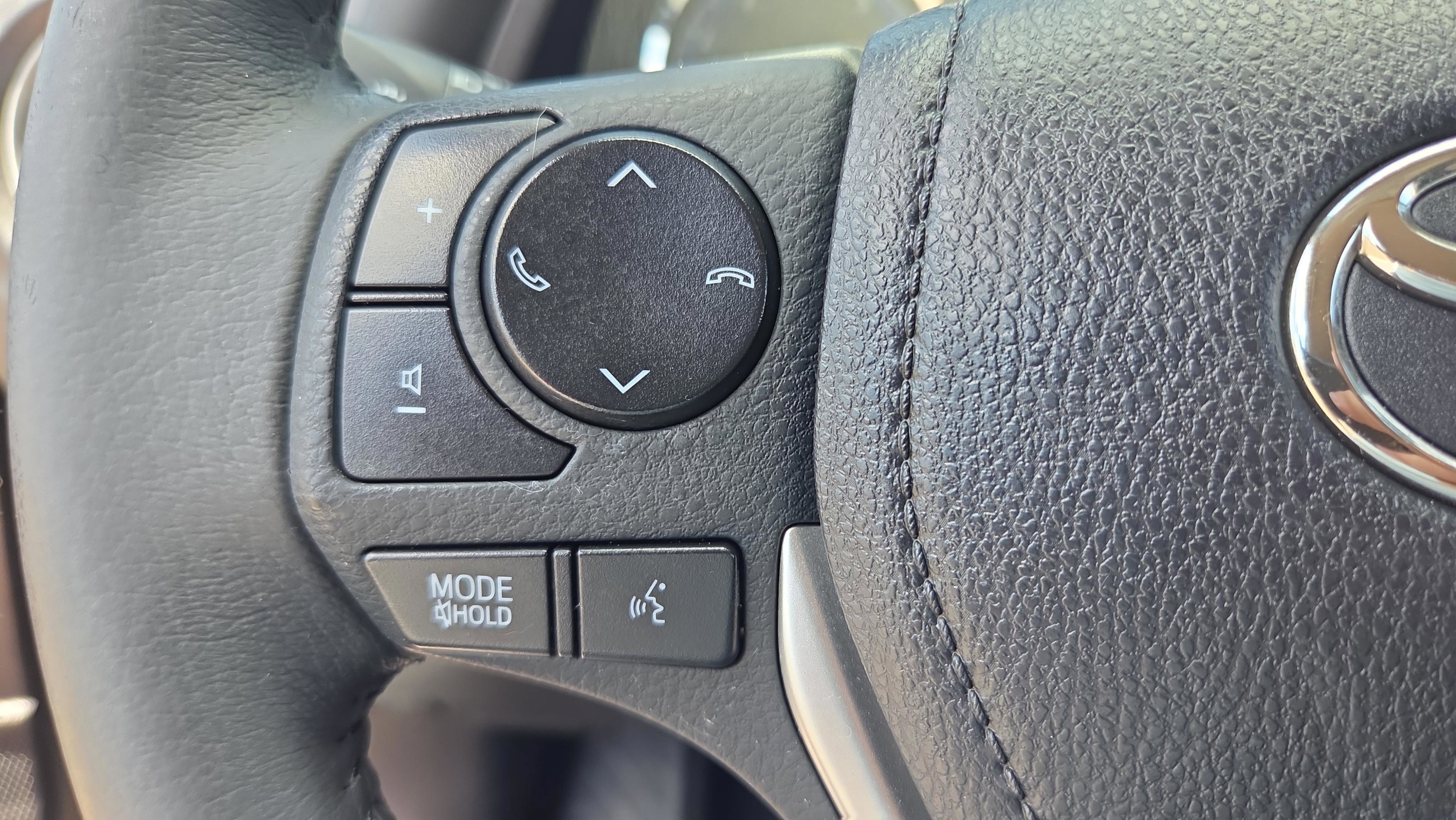 Used 2017 Toyota Corolla SE FWD image 20