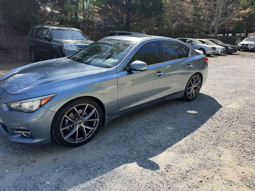 Used 2016 INFINITI Q50 3.0t Premium w/ Driver Assistance Package image 2