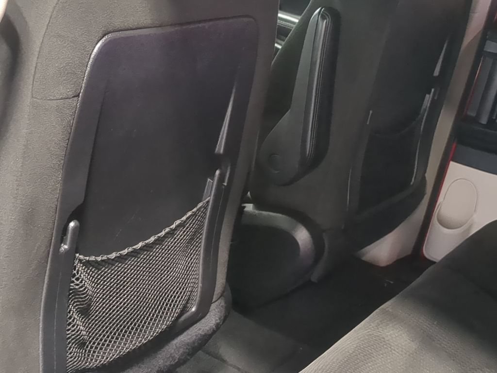 Used 2016 Dodge Grand Caravan American Value Package FWD image 20
