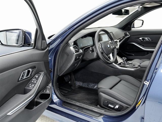 Used 2021 BMW 330e xDrive image 7