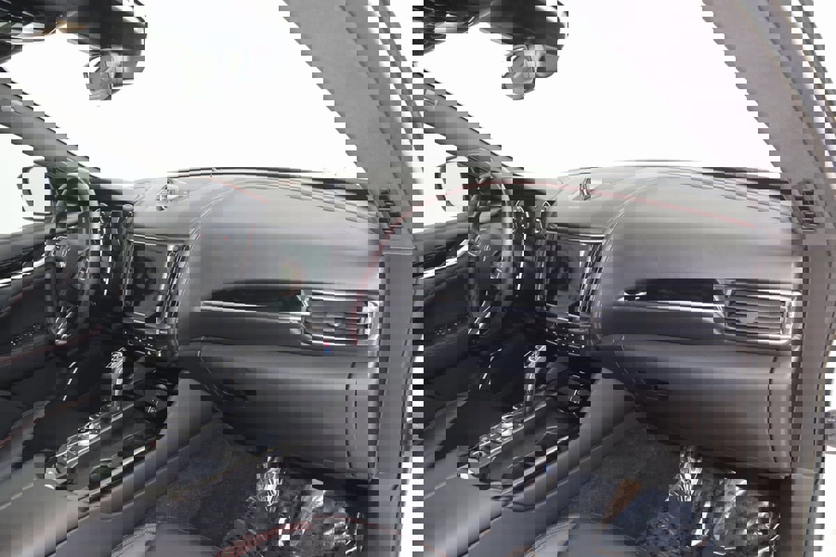 Used 2021 Maserati Levante S image 49