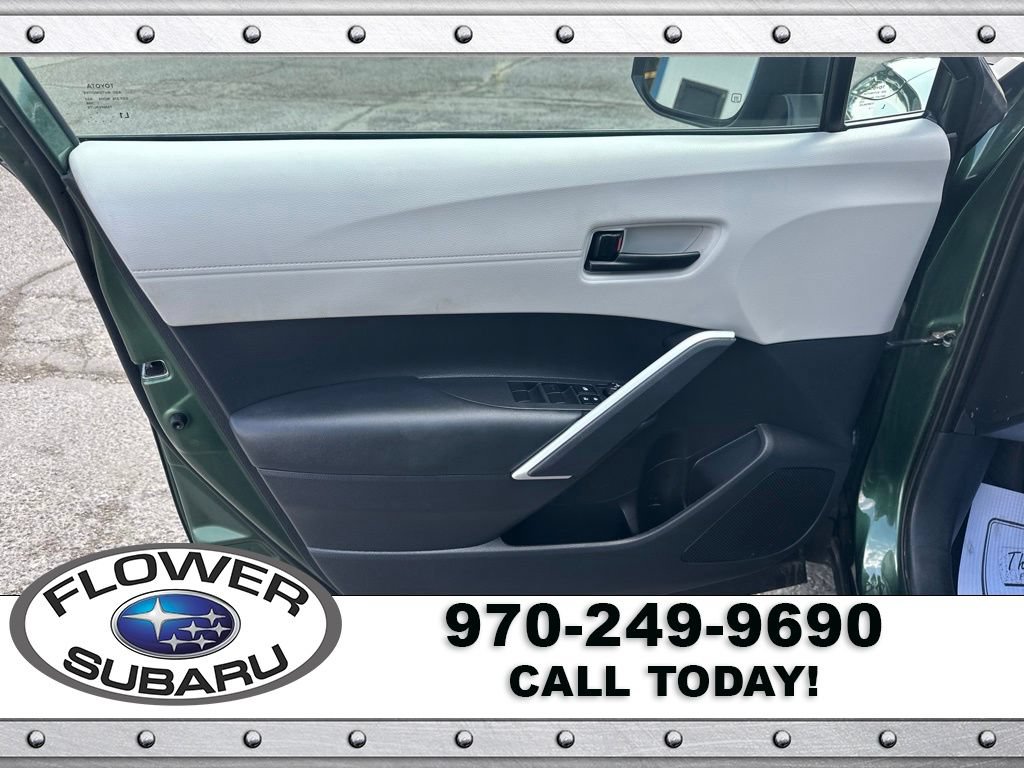 Used 2024 Toyota Corolla Cross LE AWD/4WD image 25