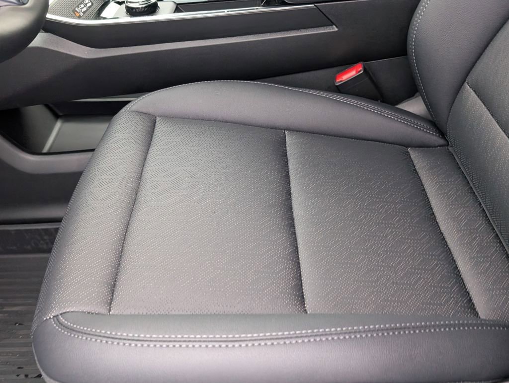 New 2026 Chevrolet Equinox LT w/ Convenience Package II image 23