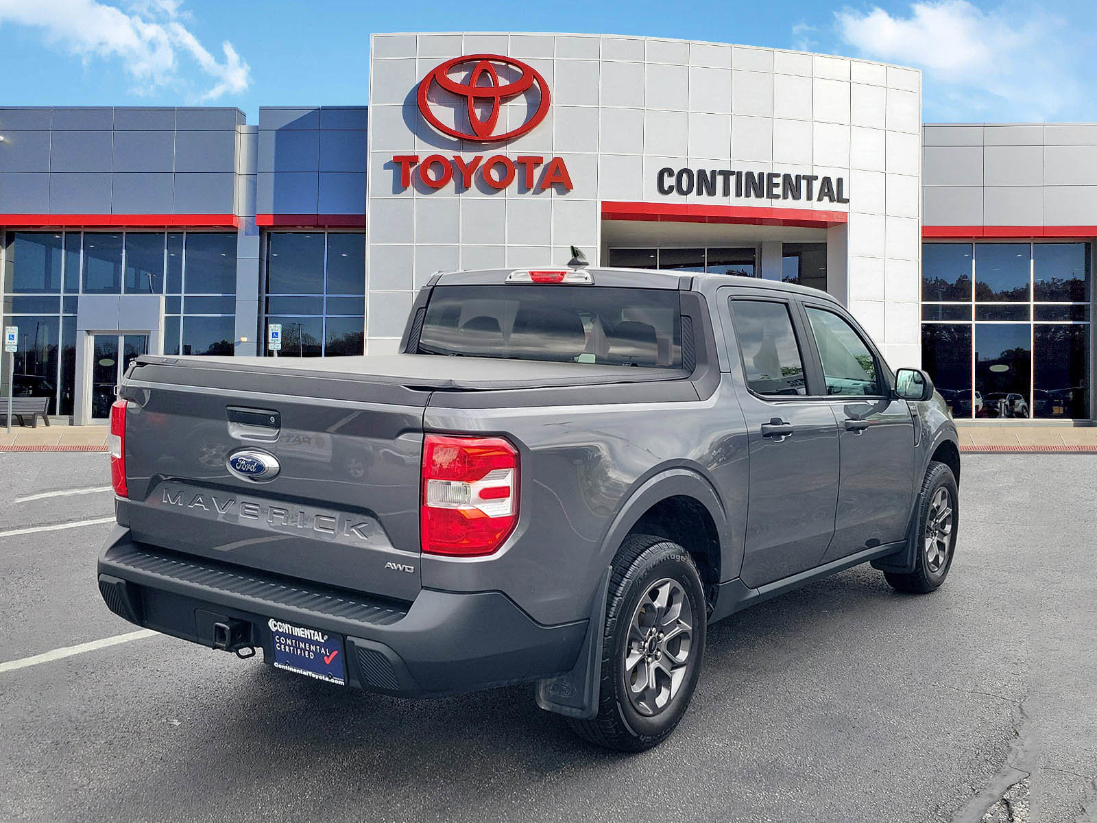 Used 2023 Ford Maverick XLT w/ Equipment Group 300A Standard AWD/4WD image 5