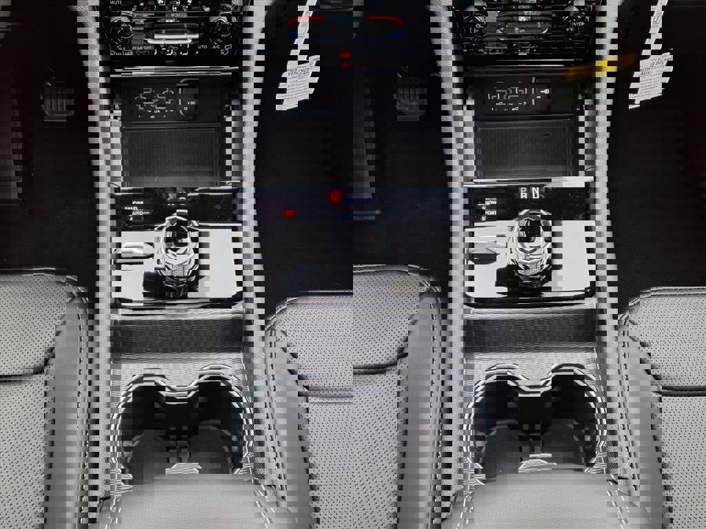 New 2025 Jeep Grand Cherokee Limited w/ Luxury Tech Group II image 22