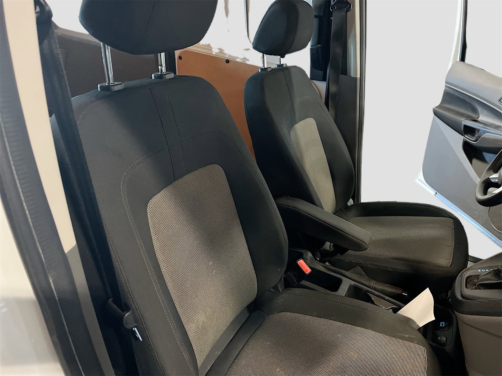 Used 2023 Ford Transit Connect XL image 26